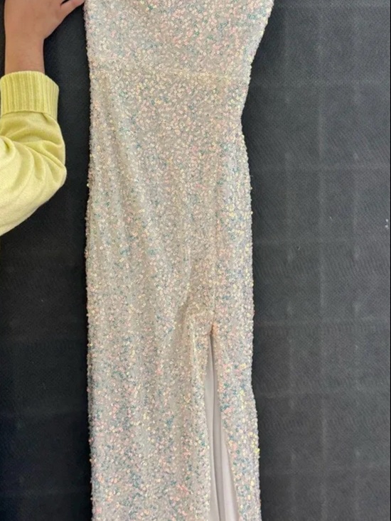 Windsor Dresses & Skirts - Windsor Iridescent Sequin Prom Dress in Light Multi